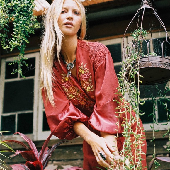 Chasing Unicorns Moonlight Serenade Silk Maxi NWT - Picture 8 of 8